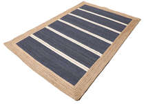 Choose the right rug to anchor your Coastal space!