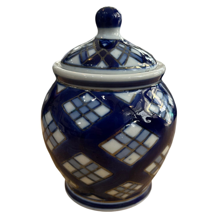 Blue & White Chinoiserie & Glass Blue & White Chinoiserie Wild Atlantique Vintage Blue 'Plaid' Ginger Jar with Top 9x12cm 