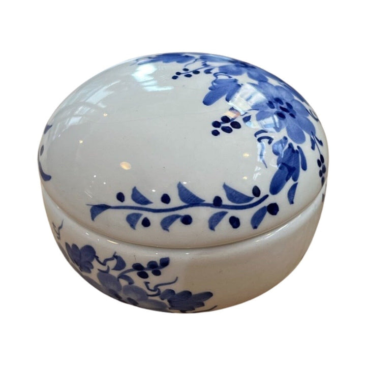 Blue & White Chinoiserie Blue & White Chinoiserie Wild Atlantique Small Ring bowl with top 6cm dia x 4cm high 